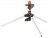 Arroseur oscillant sur trepied