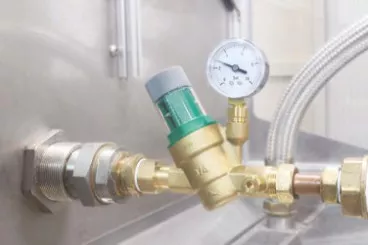 Régulateur de pression SECUPRO avec manomètre mâle écrou tournant 20/27